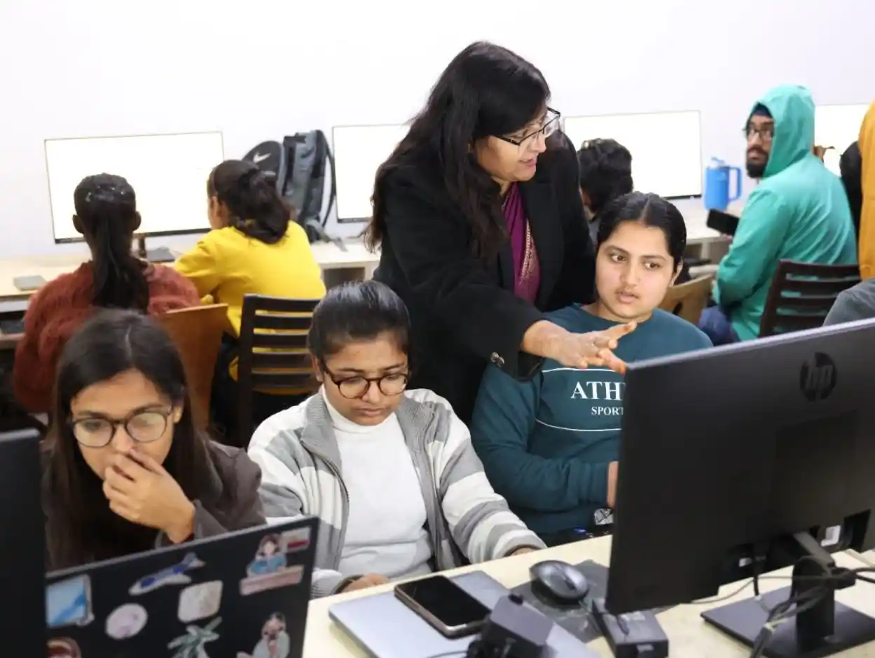 Students building prototypes during TalentGro workshop